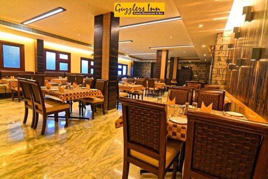Hotel Ashlesh Манипала Экстерьер фото