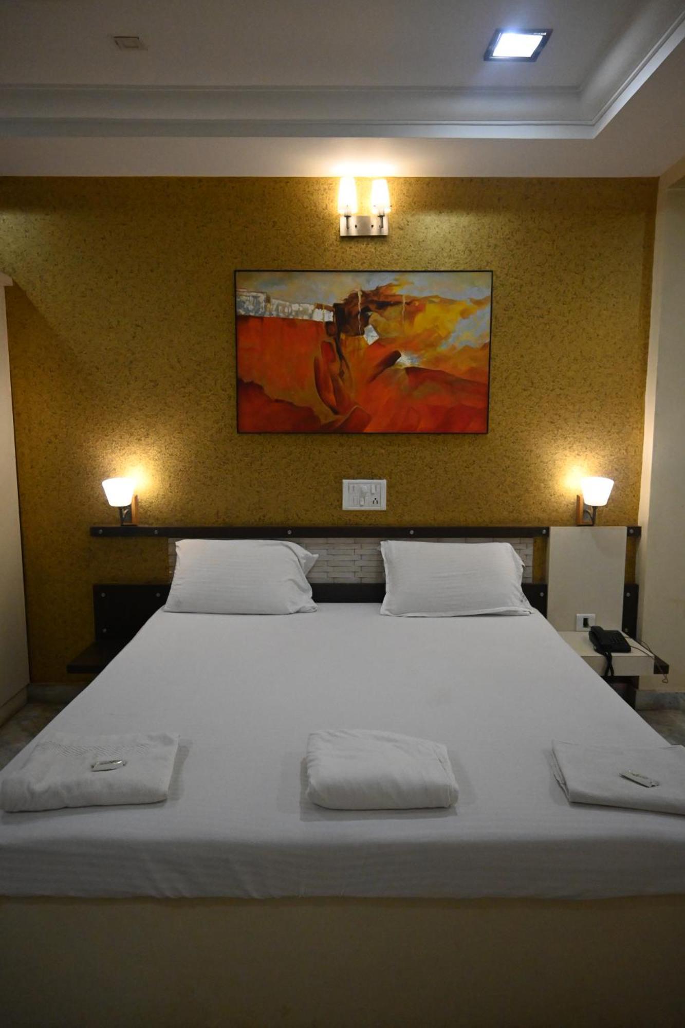 Hotel Ashlesh Манипала Экстерьер фото