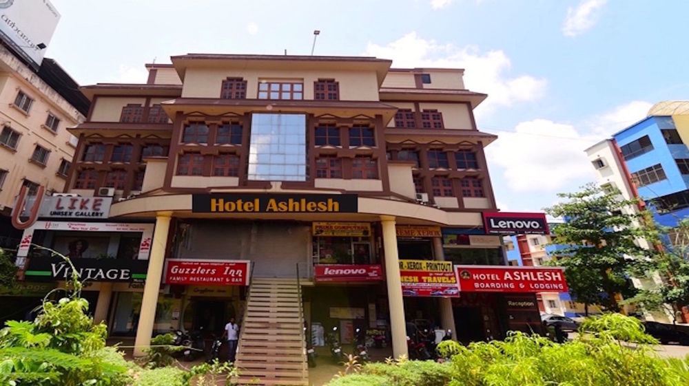 Hotel Ashlesh Манипала Экстерьер фото